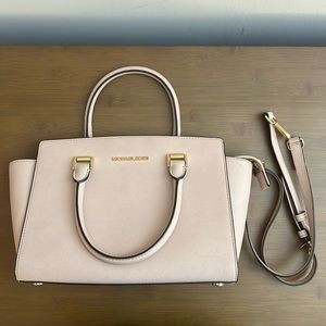 Baby pink Michael kors
